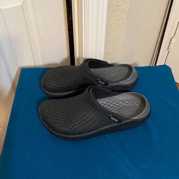 Crocs - Picture 9 of 14